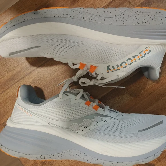 Saucony Hurricane 24 Men's Size 12.5 Like New Condition - Picture 10 of 16